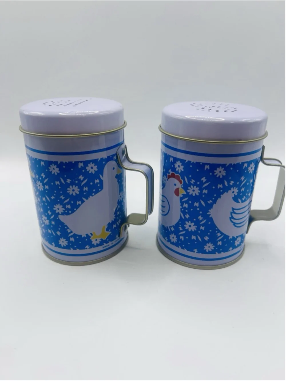 Vintage Country Calico Kitchen Salt & Pepper Shakers Tin Metal Duck Hen Blue